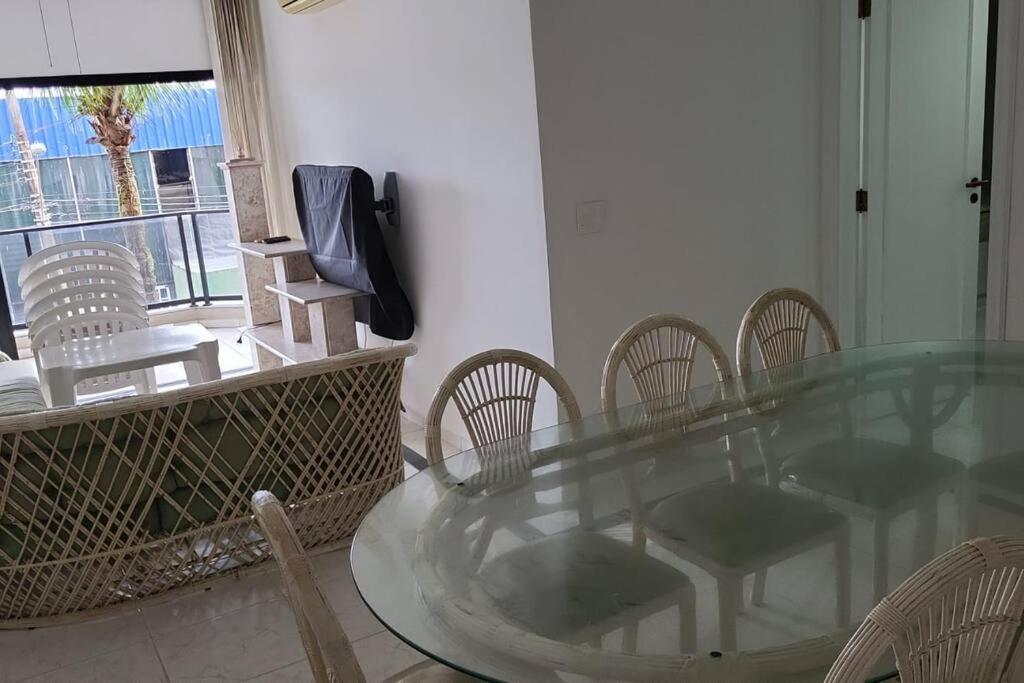 Apto Completo A 1 Quadra Da Praia Da Enseada. Guarujá Dış mekan fotoğraf